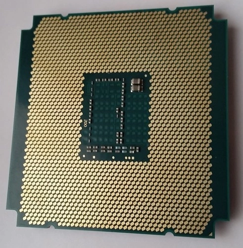 Intel® Xeon® Prozessor E5-1620v2 SR1AR (10M Cache, 4x 3.7GHz)